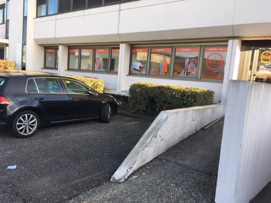 Images R.A.S Intérim Corbas