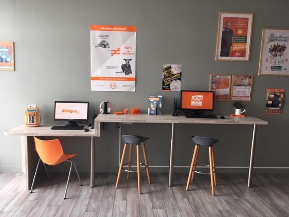 Images R.A.S Intérim Poitiers