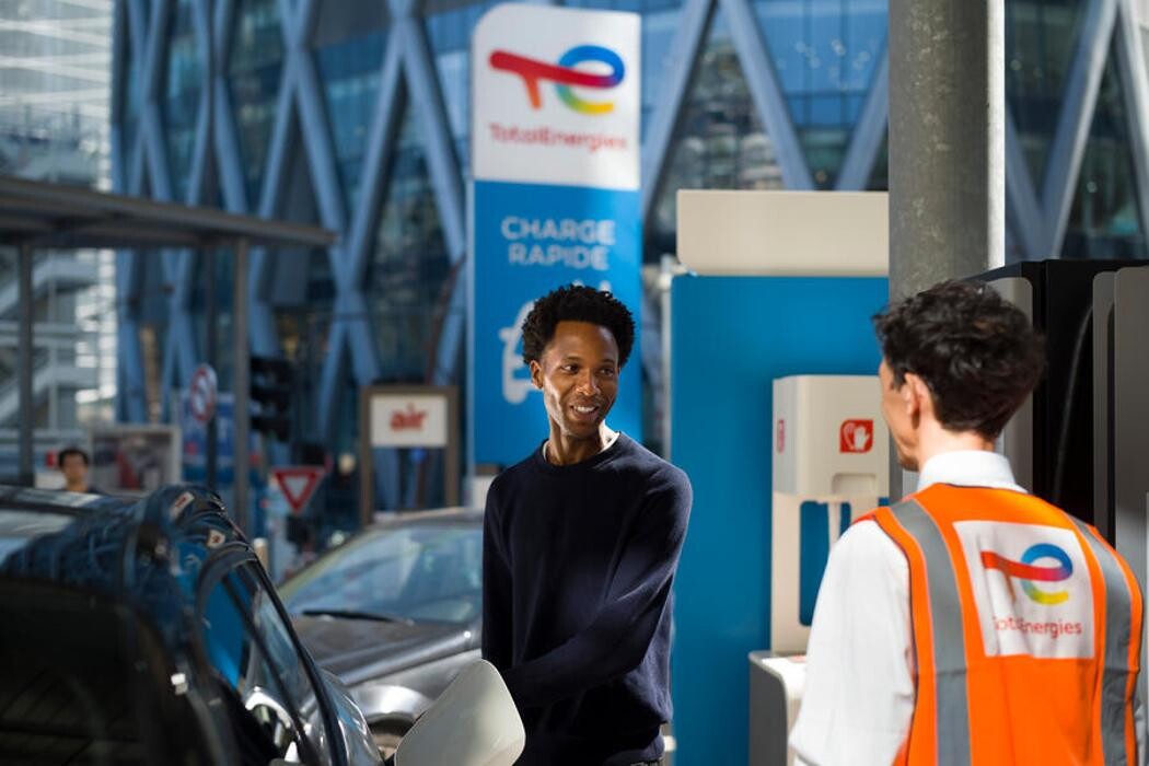 Images TotalEnergies Station de recharge