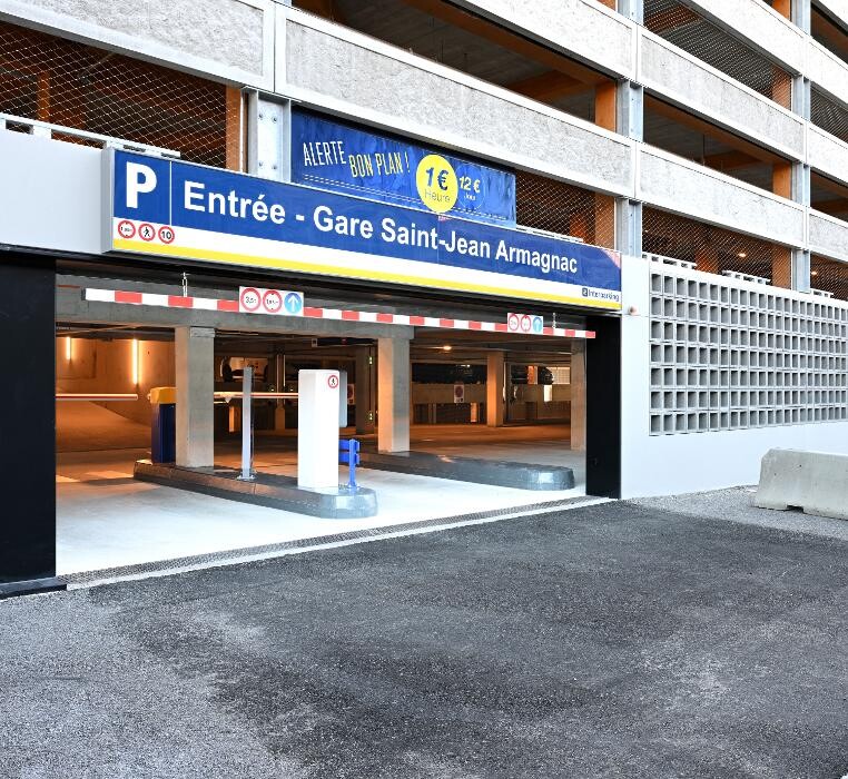 Images Parking Interparking Gare Saint Jean d'Armagnac