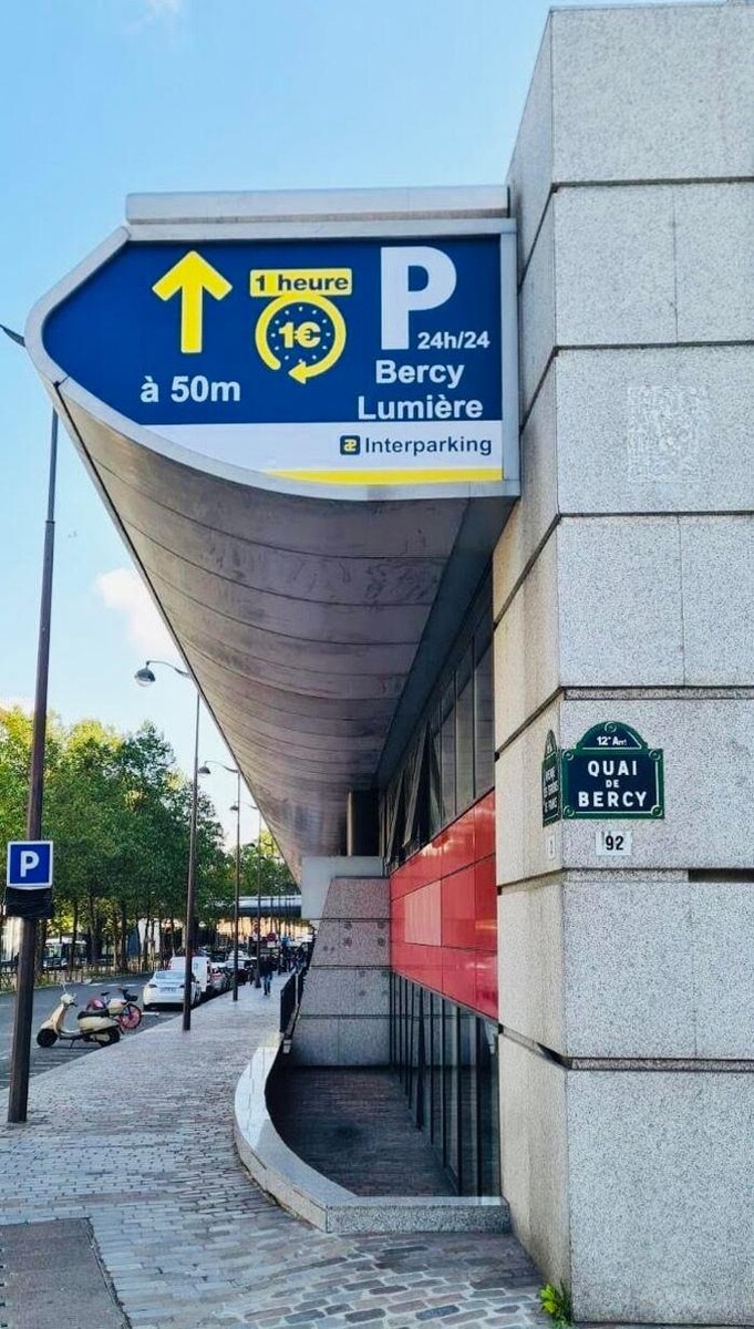 Images Parking Interparking Bercy Lumière