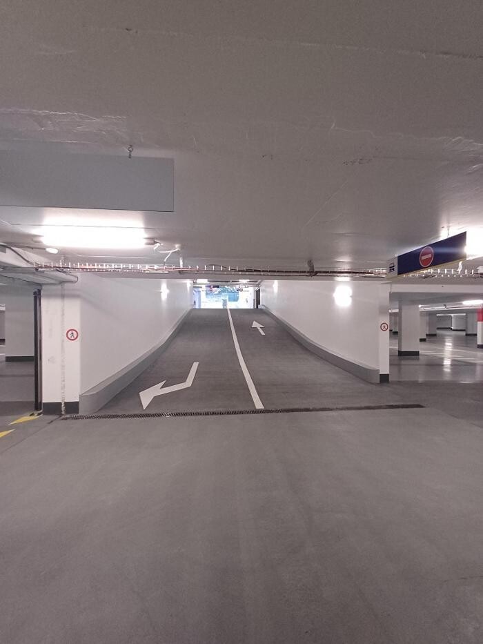 Images Parking Interparking Pôle Liberté