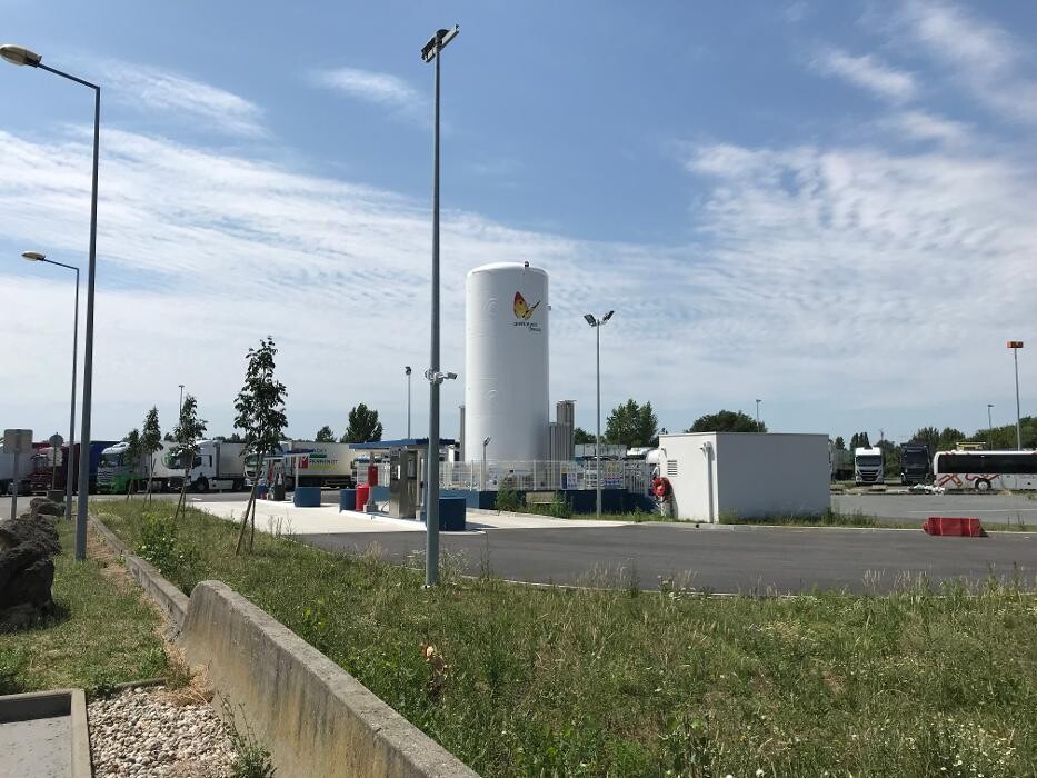 Images AS 24