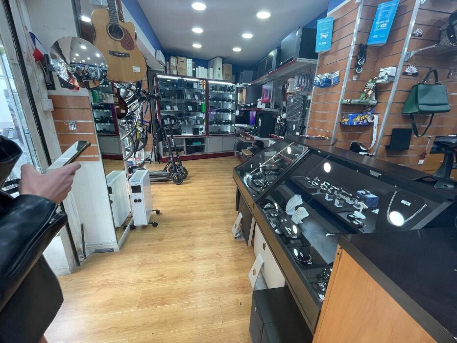 Images Cash Converters Paris 19