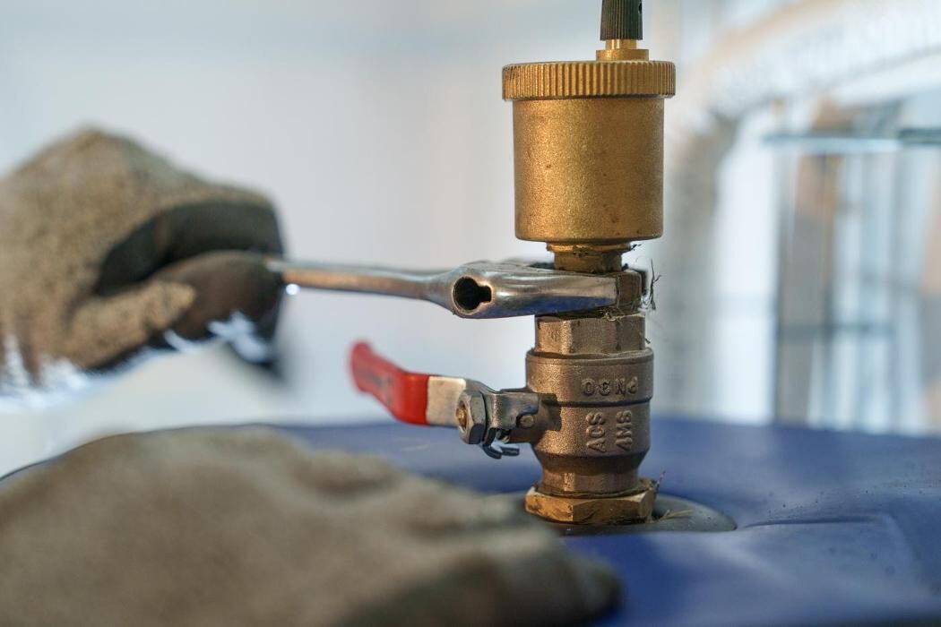 Images Neel Fraisse | Plombier Chauffagiste Climatisation Photovoltaïque Poêles HOBEN Montbrison