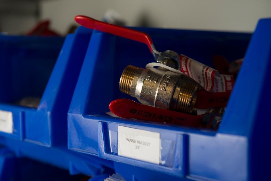 Images Neel Fraisse | Plombier Chauffagiste Climatisation Photovoltaïque Poêles HOBEN Montbrison