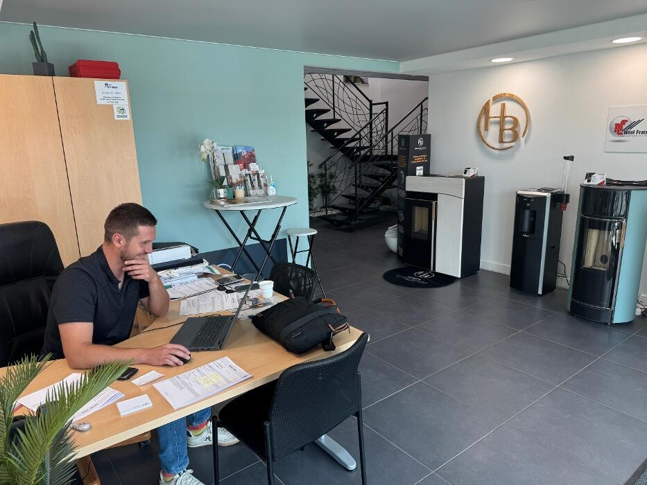 Images Neel Fraisse | Plombier Chauffagiste Climatisation Photovoltaïque Poêles HOBEN Montbrison