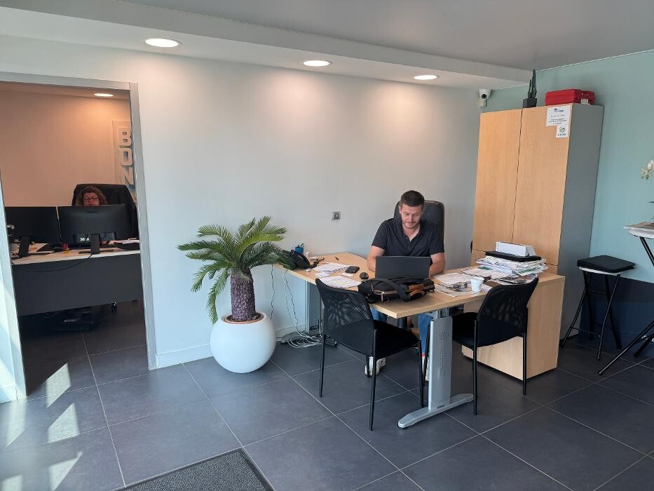 Images Neel Fraisse | Plombier Chauffagiste Climatisation Photovoltaïque Poêles HOBEN Montbrison