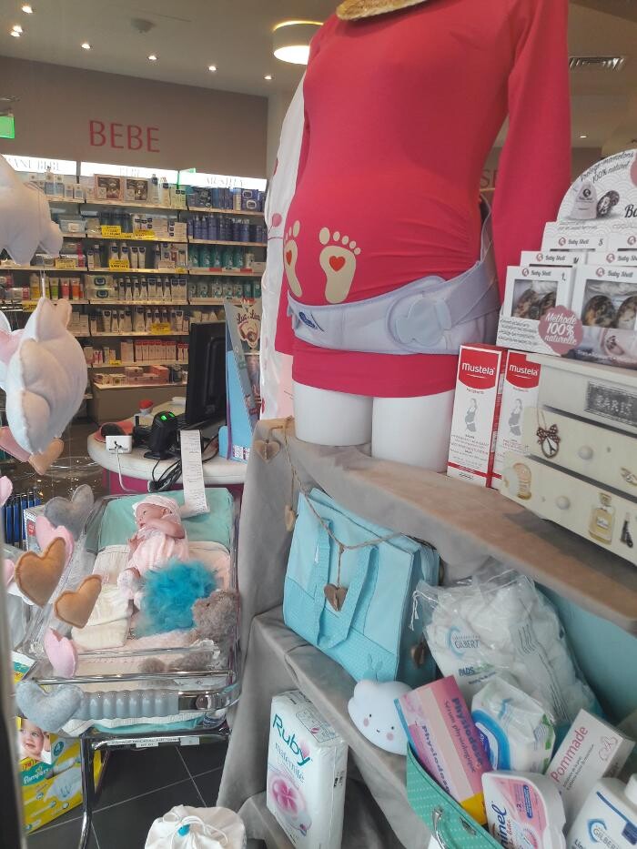 Images Pharmacie Roumagoua Totum