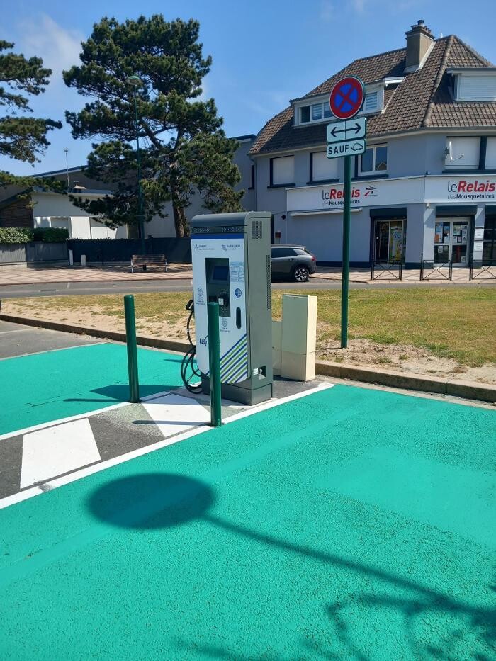 Images Easy Charge Services station de recharge