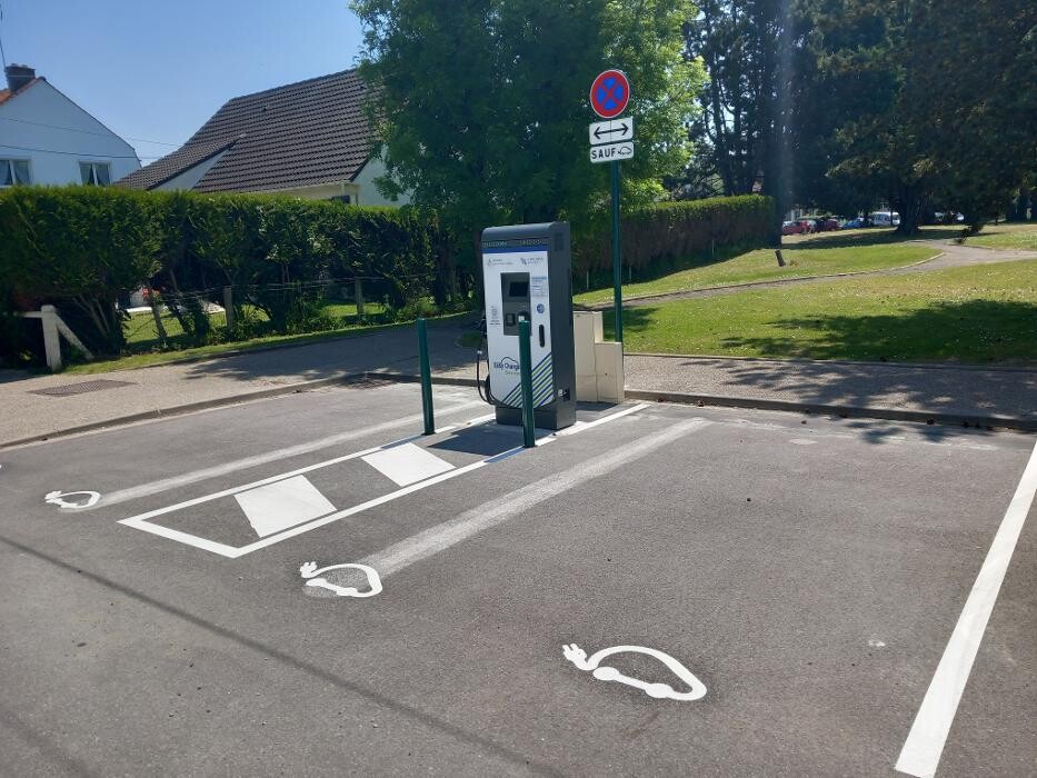 Images Easy Charge Services station de recharge