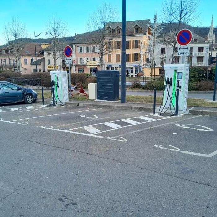 Images Easy Charge Services station de recharge