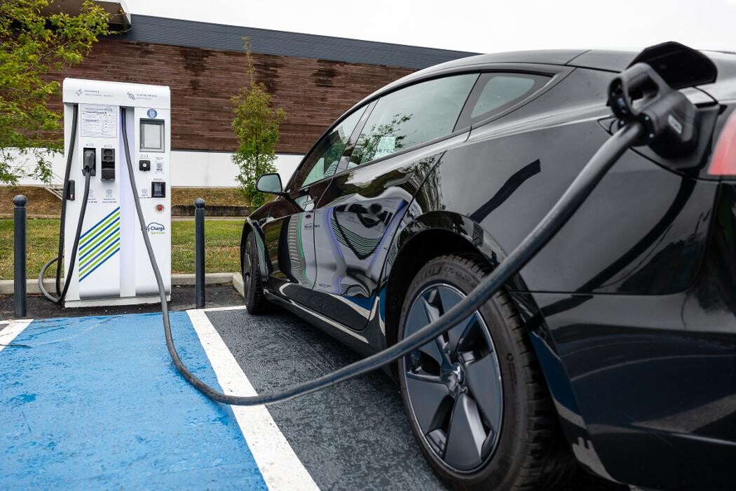 Images Easy Charge Services station de recharge