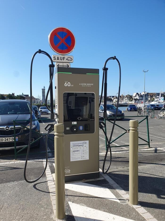 Images Easy Charge Services station de recharge