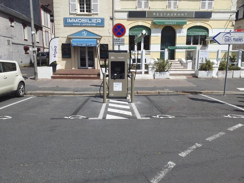 Images Easy Charge Services station de recharge