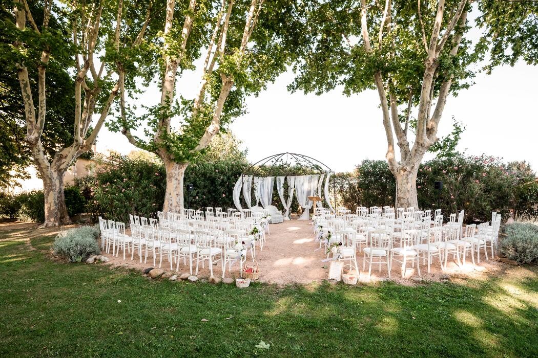 Images CHATEAU LA BEAUMETANE
