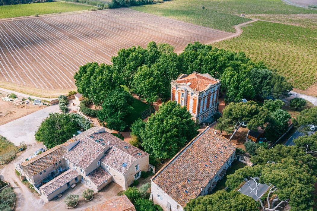 Images CHATEAU LA BEAUMETANE