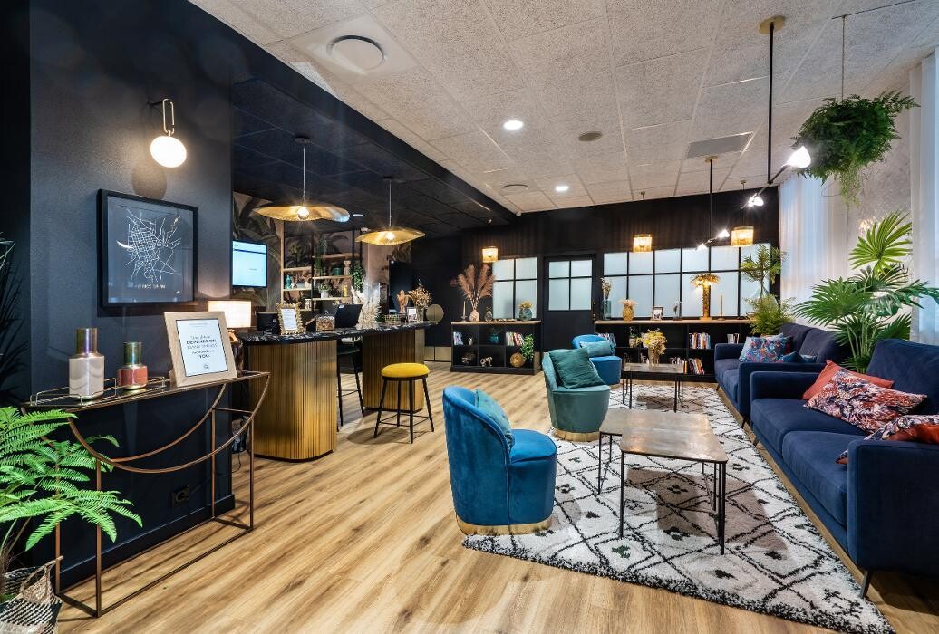 Images Monkey Place La Roche-sur-Yon