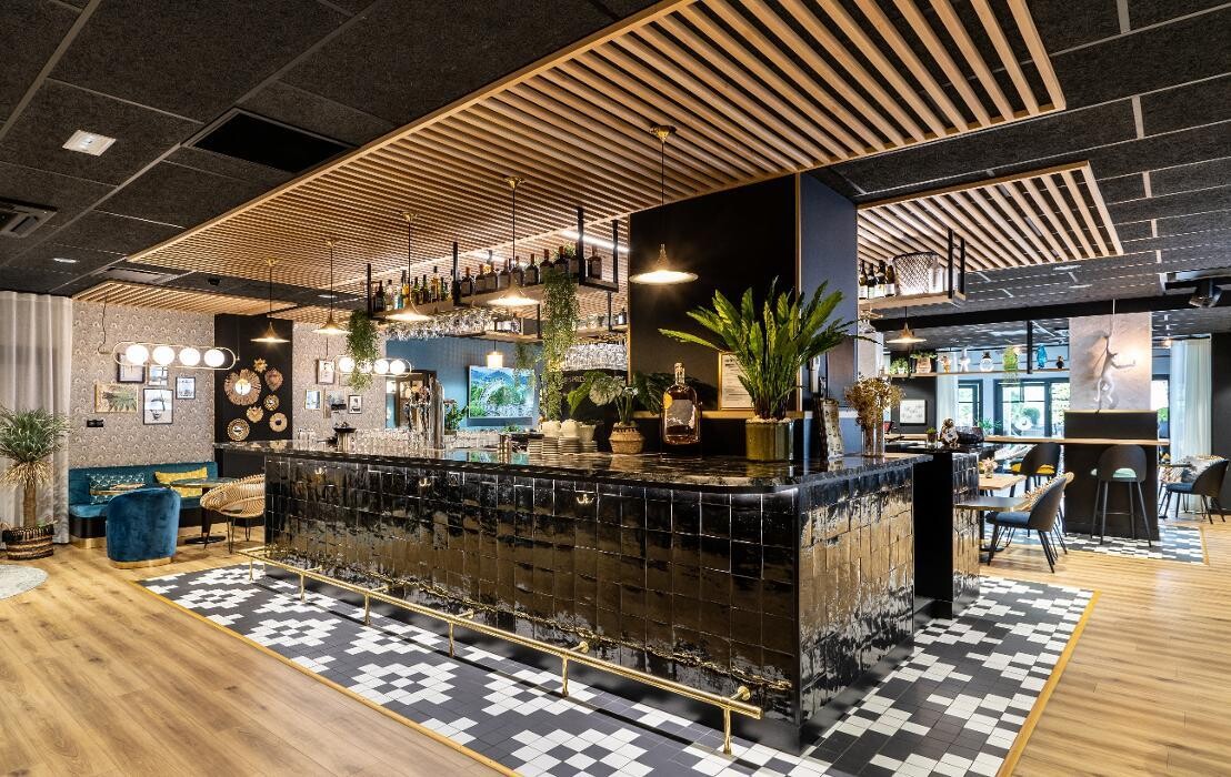 Images Monkey Place La Roche-sur-Yon