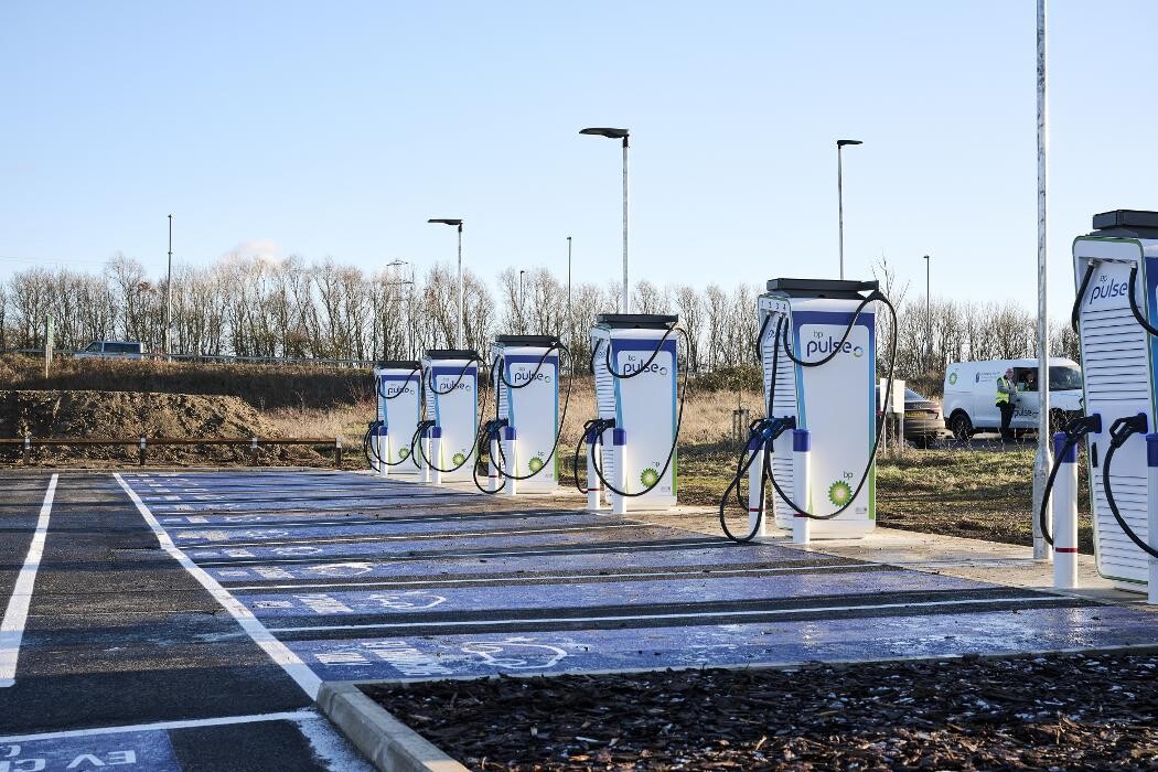 Images bp pulse Charging Station