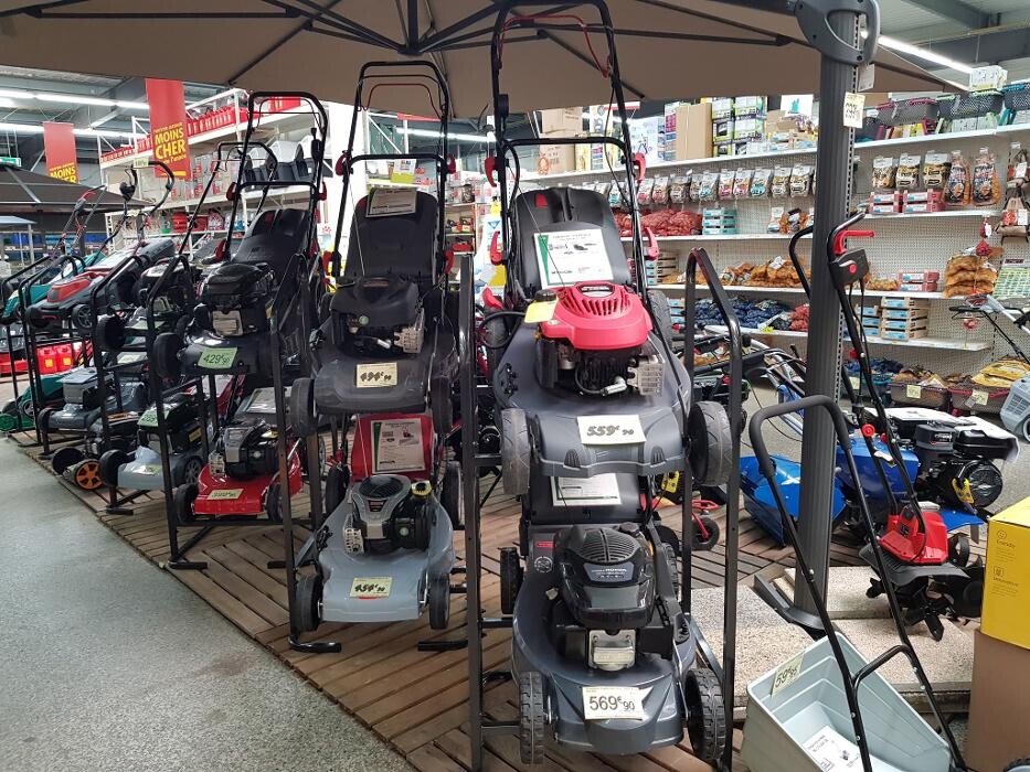 Images Bricomarché Orthez