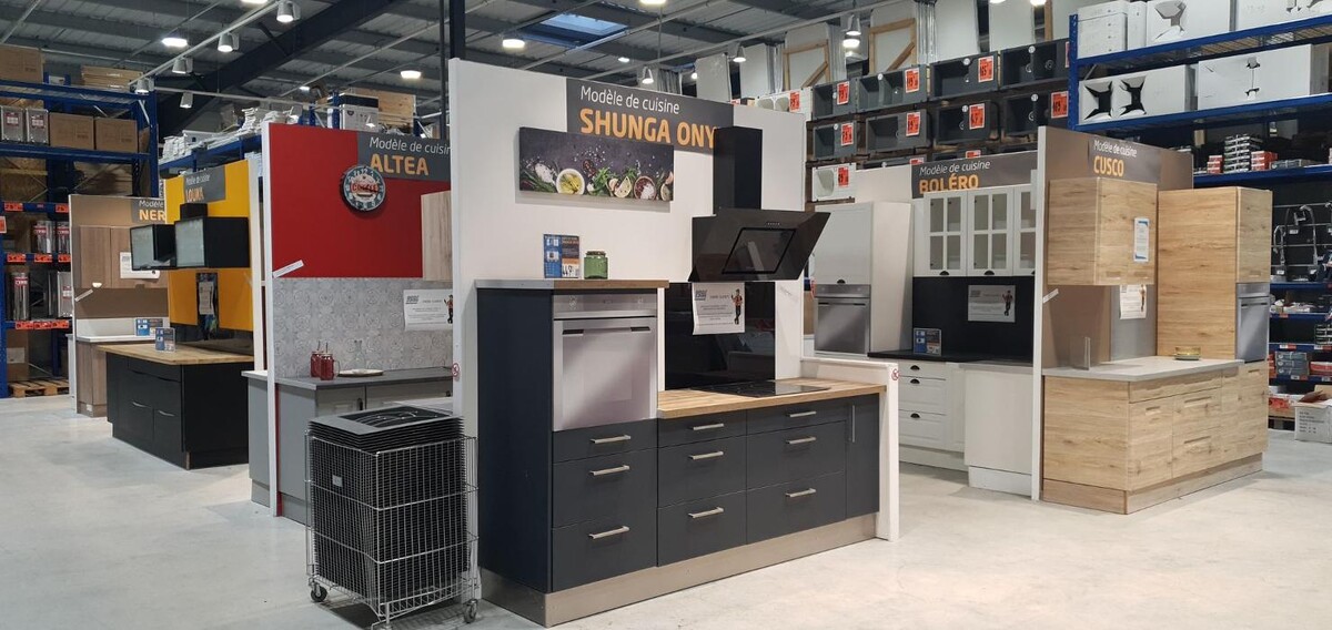 Images Brico Cash Vannes