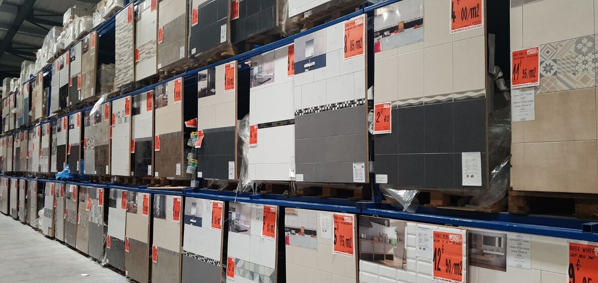 Images Brico Cash Vannes