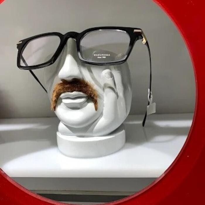 Images EYE'S HEAVEN - Opticien Paris 19