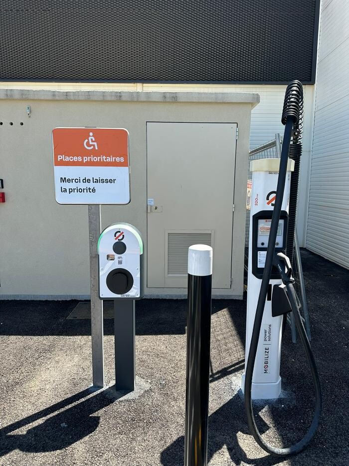 Images Mobilize Fast Charge Station de rechage