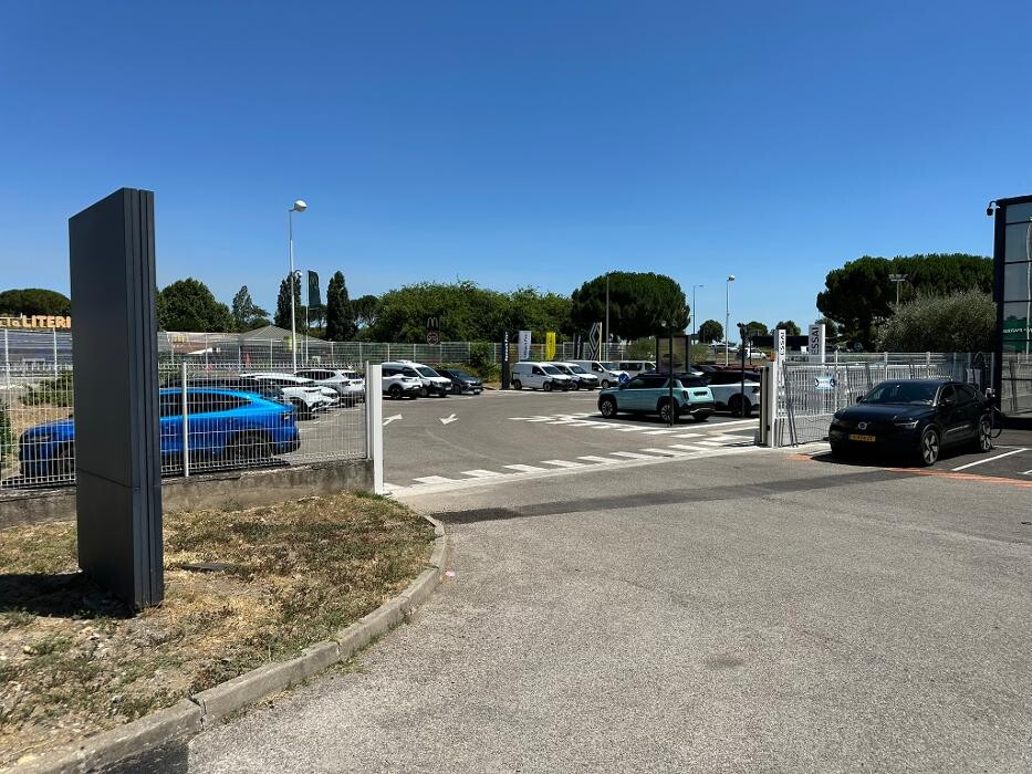 Images Mobilize Fast Charge Station de rechage