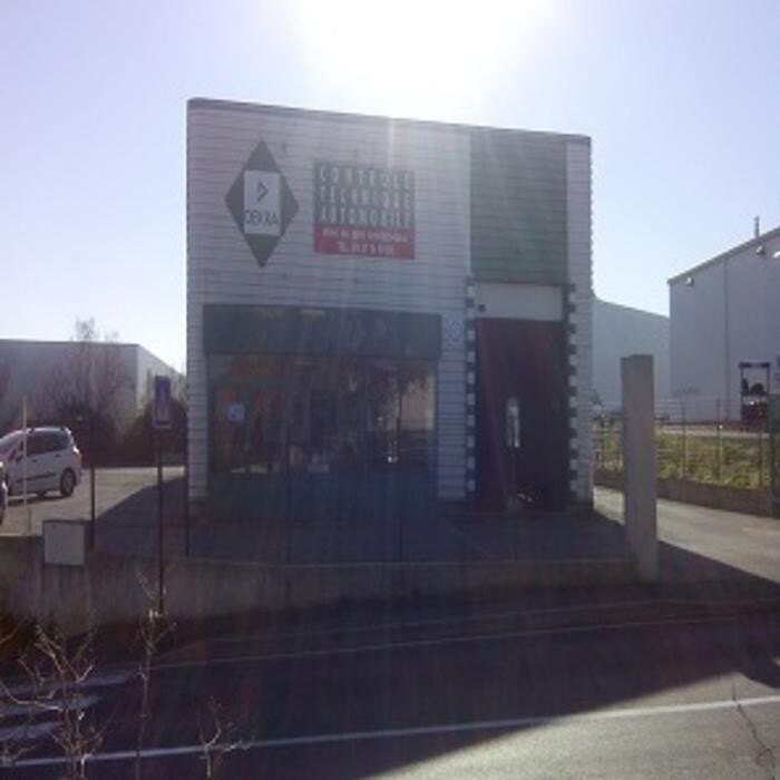 Images Centre contrôle technique DEKRA