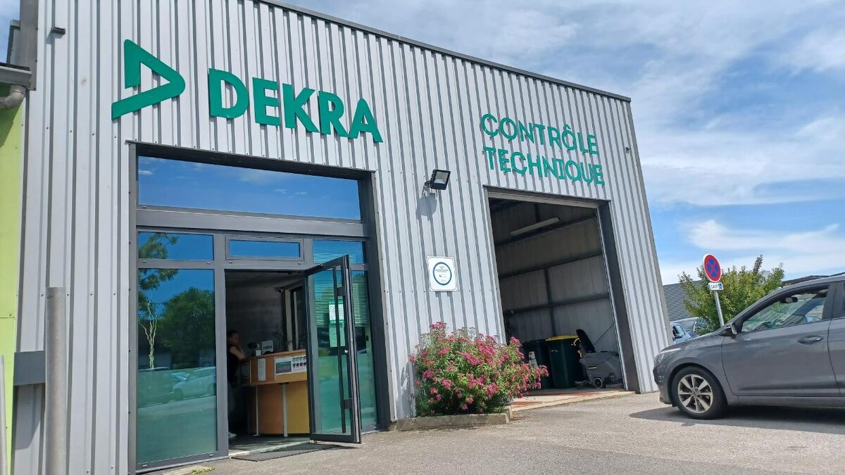 Images Centre contrôle technique DEKRA