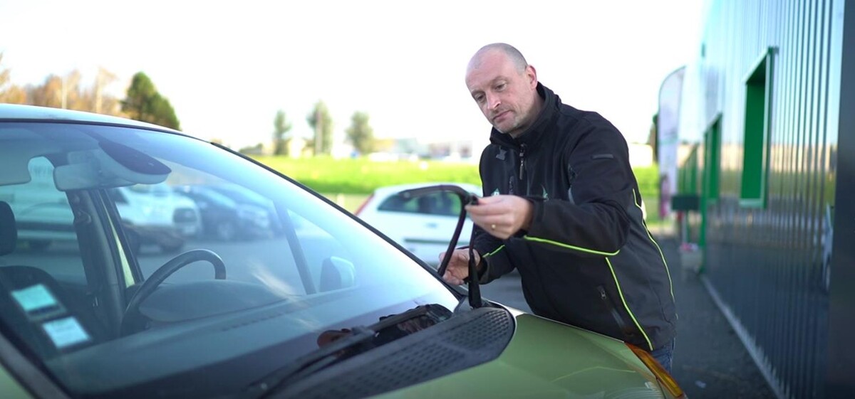 Images Centre contrôle technique DEKRA