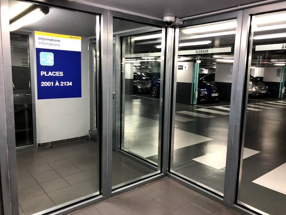 Images Parking Interparking Marbeuf Champs-Elysées
