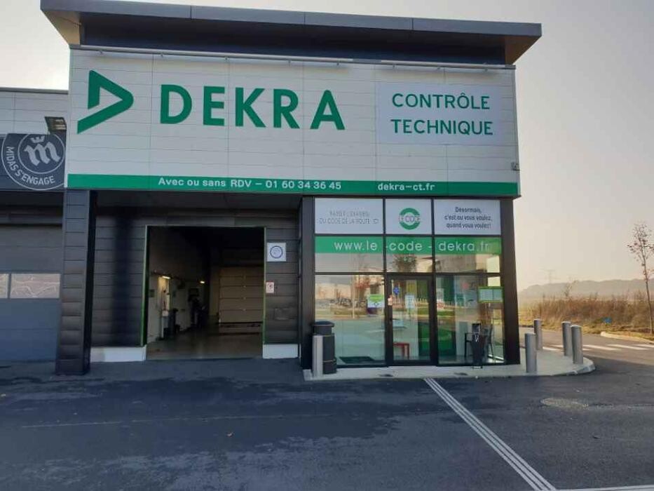 Images Centre contrôle technique DEKRA