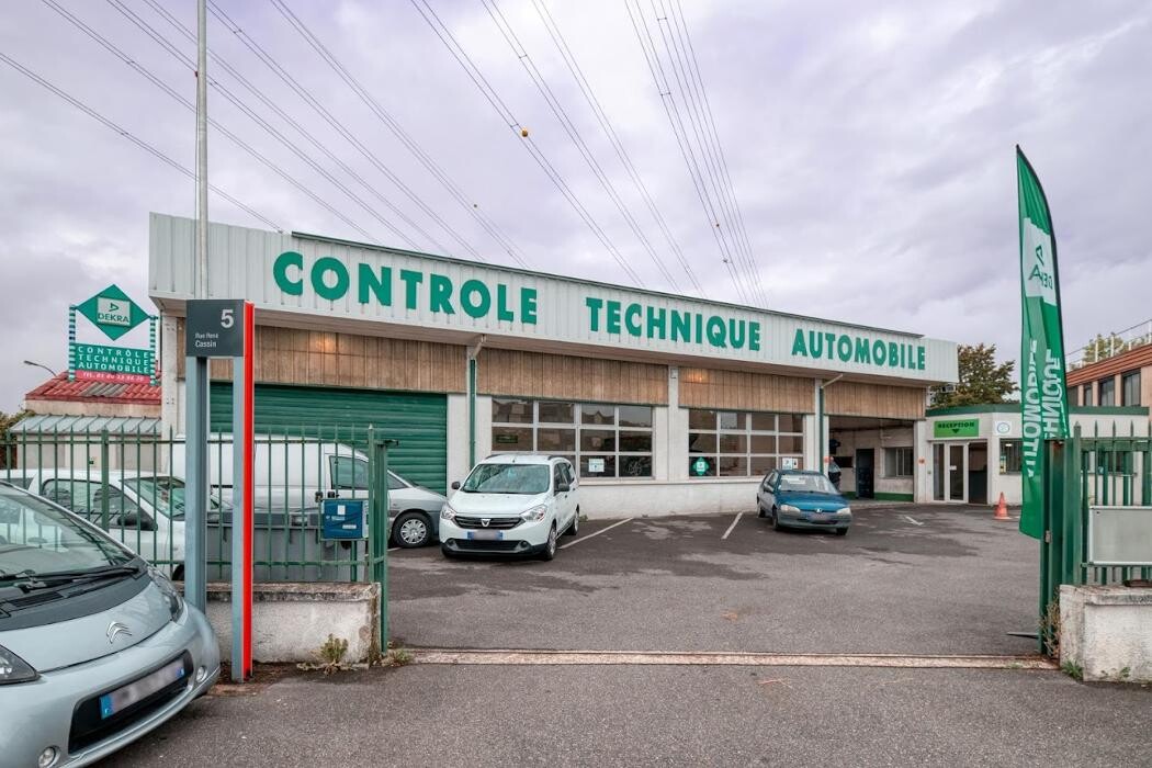 Images Centre contrôle technique DEKRA
