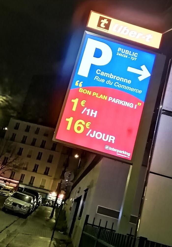 Images Parking Interparking Cambronne - Rue du Commerce