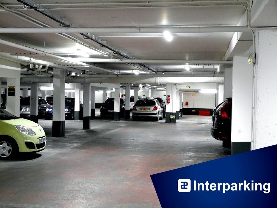 Images Parking Interparking Cambronne - Rue du Commerce