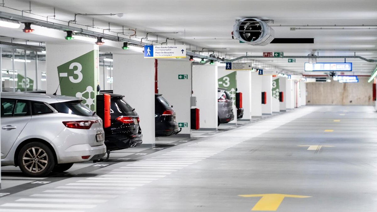 Images Parking Interparking Cambronne - Rue du Commerce