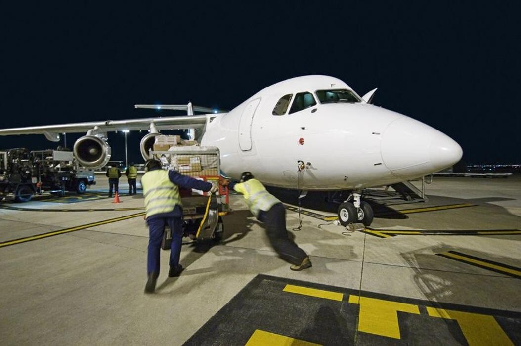Images Air Time Critical - fret aérien express pour l'industrie