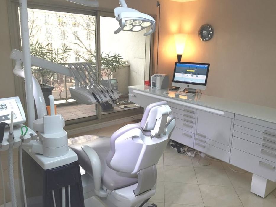 Images DOCTEUR CATTAN DENIS CHIRURGIEN DENTISTE