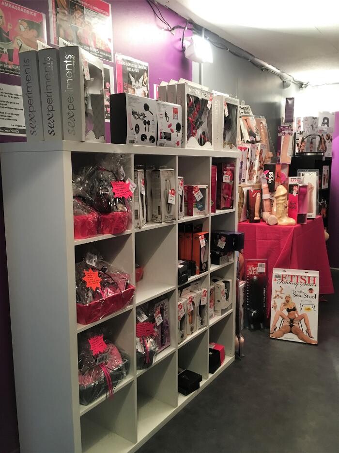 Images LOVE PLAY sex shop boutique érotique Ales Nimes