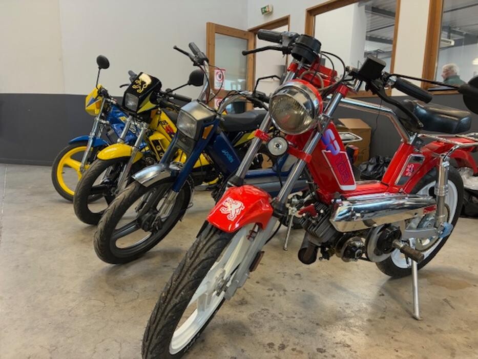 Images Centre contrôle technique DEKRA