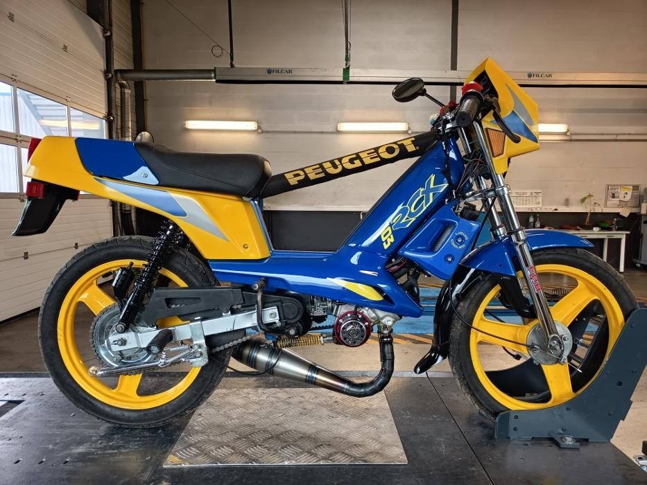 Images Centre contrôle technique DEKRA