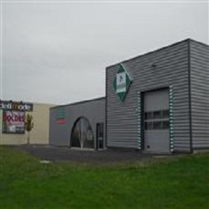 Images Centre contrôle technique DEKRA