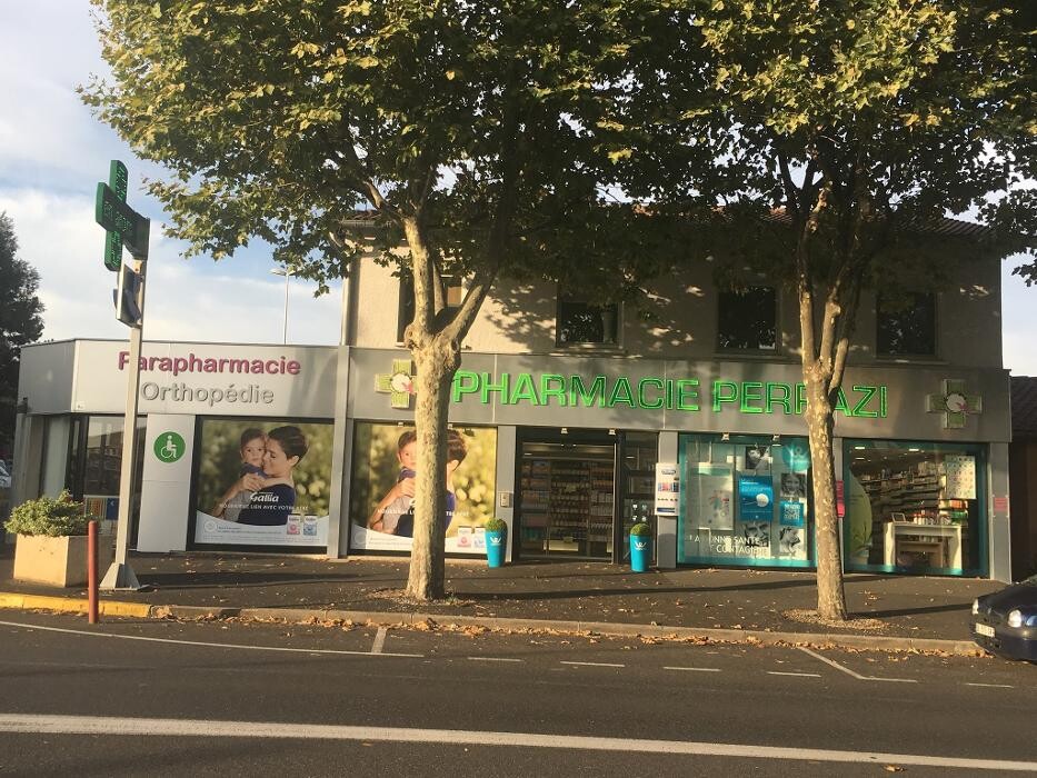 Images Pharmacie wellpharma Perrazi