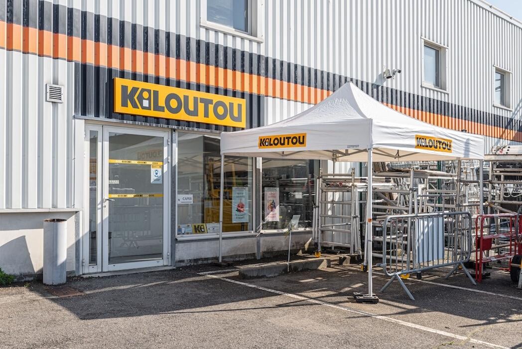 Images Kiloutou Fleury-les-Aubrais - La Plateforme