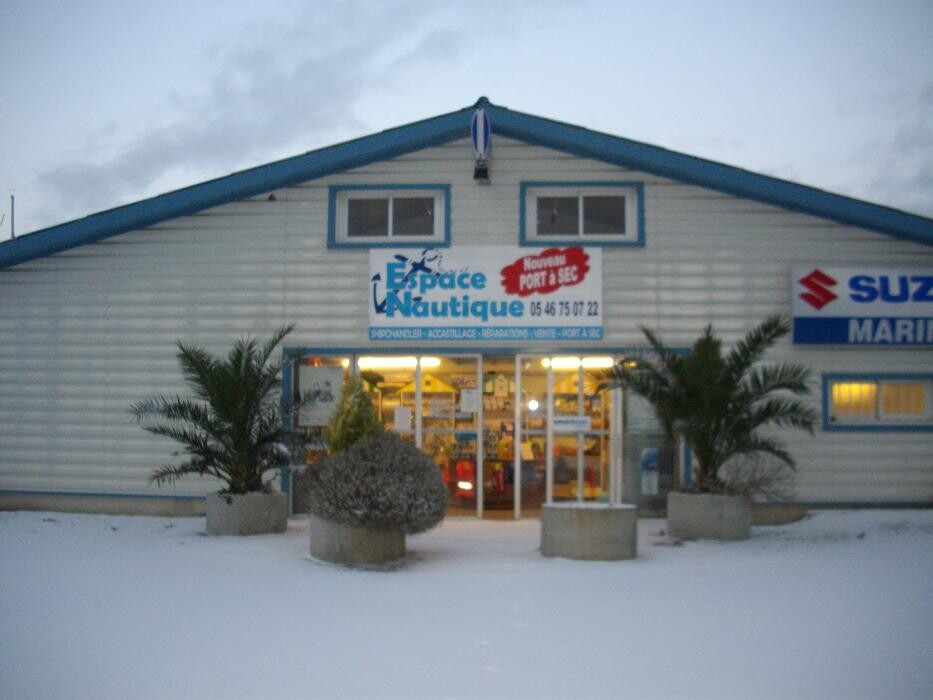 Images ESPACE NAUTIQUE