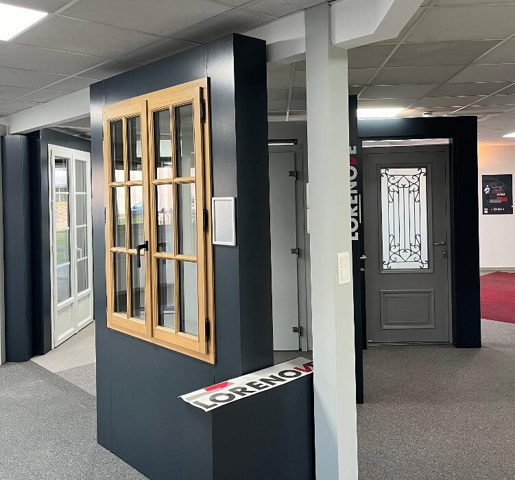 Images LORENOVE MONTLUCON