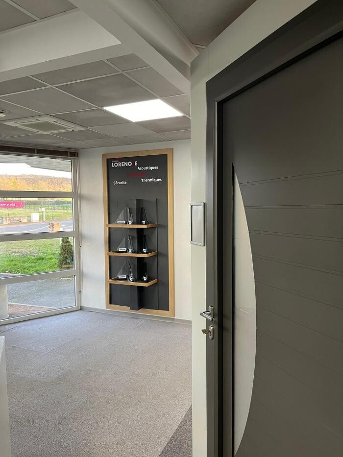 Images LORENOVE MONTLUCON